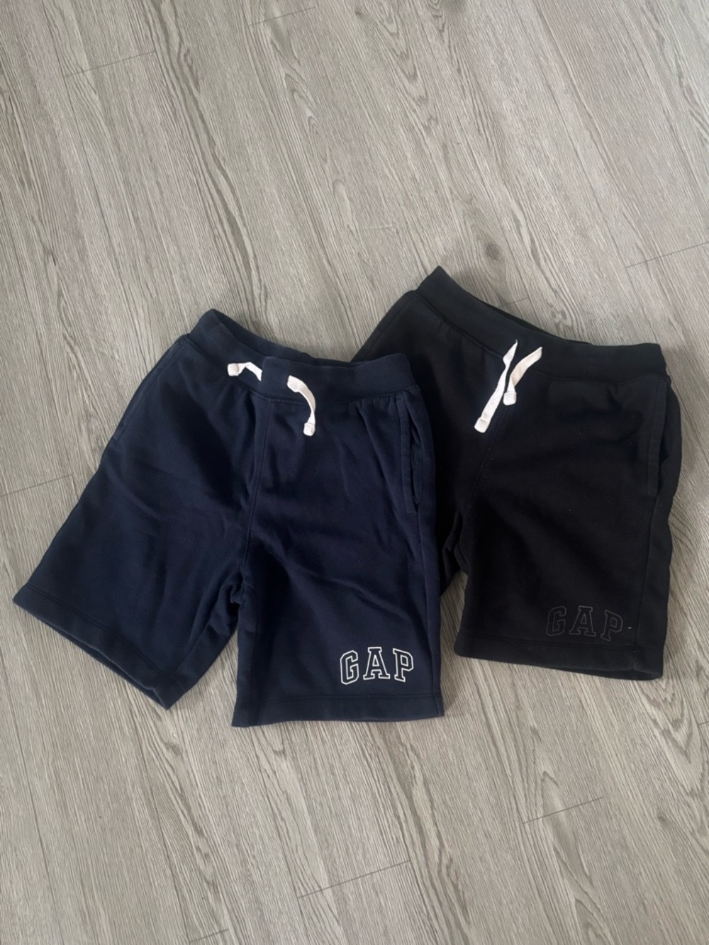 5/$25✨GAP Kids Navy and Black Cotton Drawstring Athletic Shorts Bundle